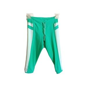 LuluLemon Women's Heat It Up Crop Green White Capri Leggings - Size XS